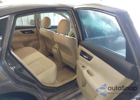 2013 Nissan Altima 2.5 Sv z USA, uszkodzony, nr VIN 1N4AL3AP1DN528105